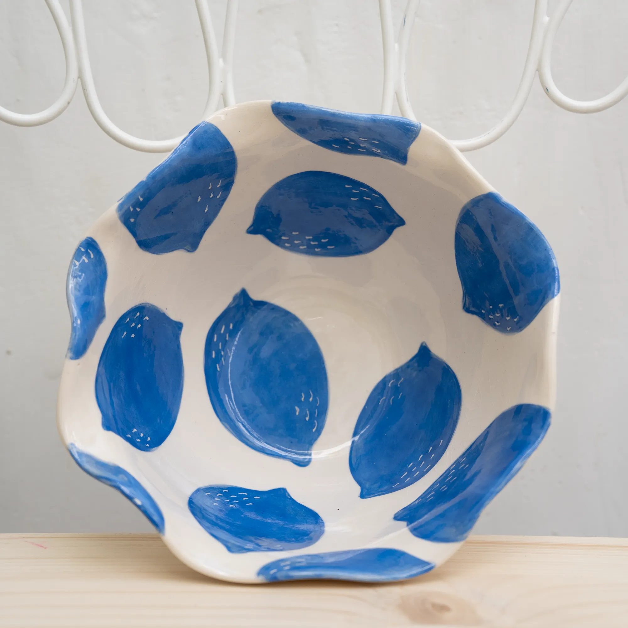 Miska z falowanym brzegiem Nº 09